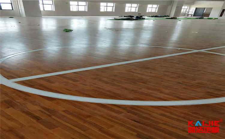 專業的乒乓球館木地板每平米價格