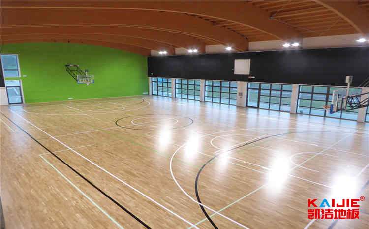 俄勒岡松羽毛球館木地板怎么維修?