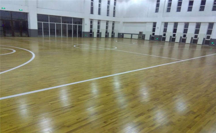 柞木籃球場地板保養